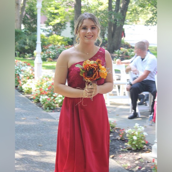 David’s Bridal Red One Shoulder Bridesmaid Dress - Picture 1 of 4